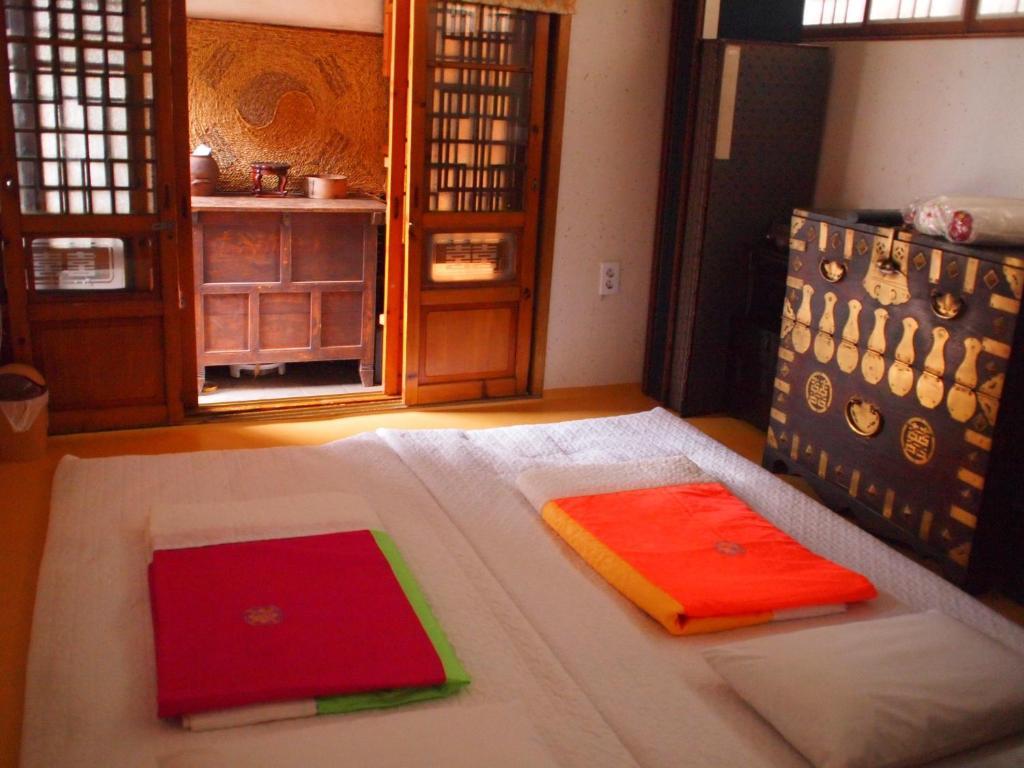 Eugene Hanok Culture Center Dongdaemun Сеул Екстер'єр фото