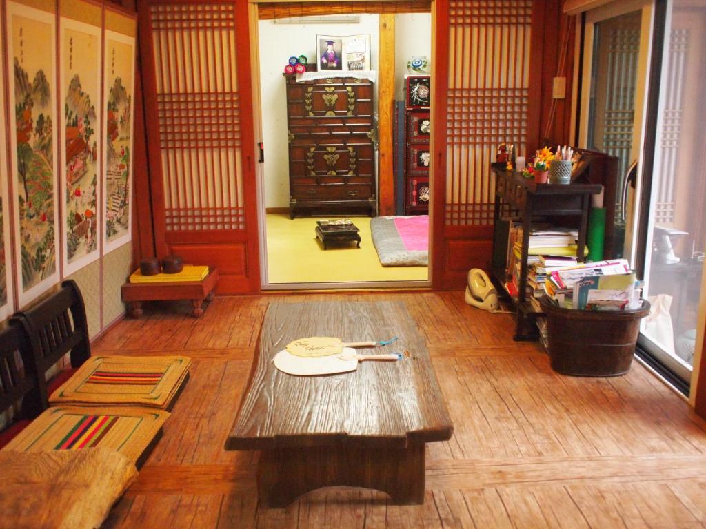 Eugene Hanok Culture Center Dongdaemun Сеул Номер фото