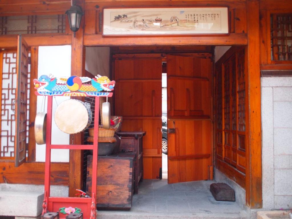 Eugene Hanok Culture Center Dongdaemun Сеул Екстер'єр фото